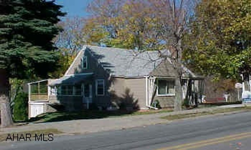 A great home in Roaring Spring with 3 bedrooms, fireplace in LR, hardwood floors, 2 car garage, newer roof (2 yrs. old) and updated electrical.  A huge deck with a great view.!! *24 hour notice to show due to dog*   Route 36S to Route 867 Roaring Spring - go past Paper Mill, past YMCA - Stay on 867 (Bloomfield Street) - next to God's Missionary Church - on right.A great home in Roaring Spring with 3 bedrooms, fireplace in LR, hardwood floors, 2 car garage, newer roof (2 yrs. old) and updated electrical.  A huge deck with a great view.!!