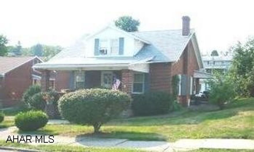 Immaculate 3 BR, 2 BA home in Calvert Hills. New kitchen, updated baths, tastefully decorated. Lots of storage. Priced to sell quickly! Immaculate 3 BR, 2 BA home in Calvert Hills. New kitchen, updated baths, tastefully decorated. Lots of storage. Priced to sell quickly!