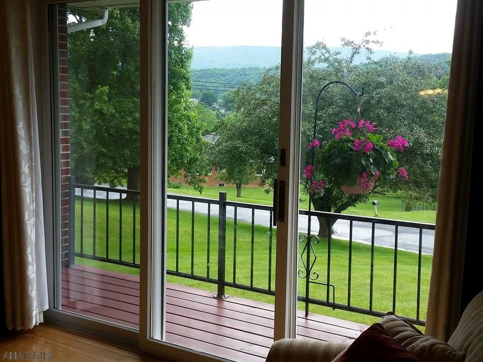 Meadowbrook - Residential