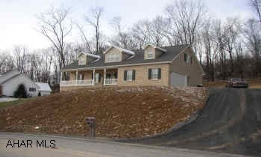 NEW CONSTRUCTION BY CROSSMAN.  DOES NOT INCLUDE PRICE OF LOT - $38,900.  MLS#4251.  LOT 21, LAS VILLAS.