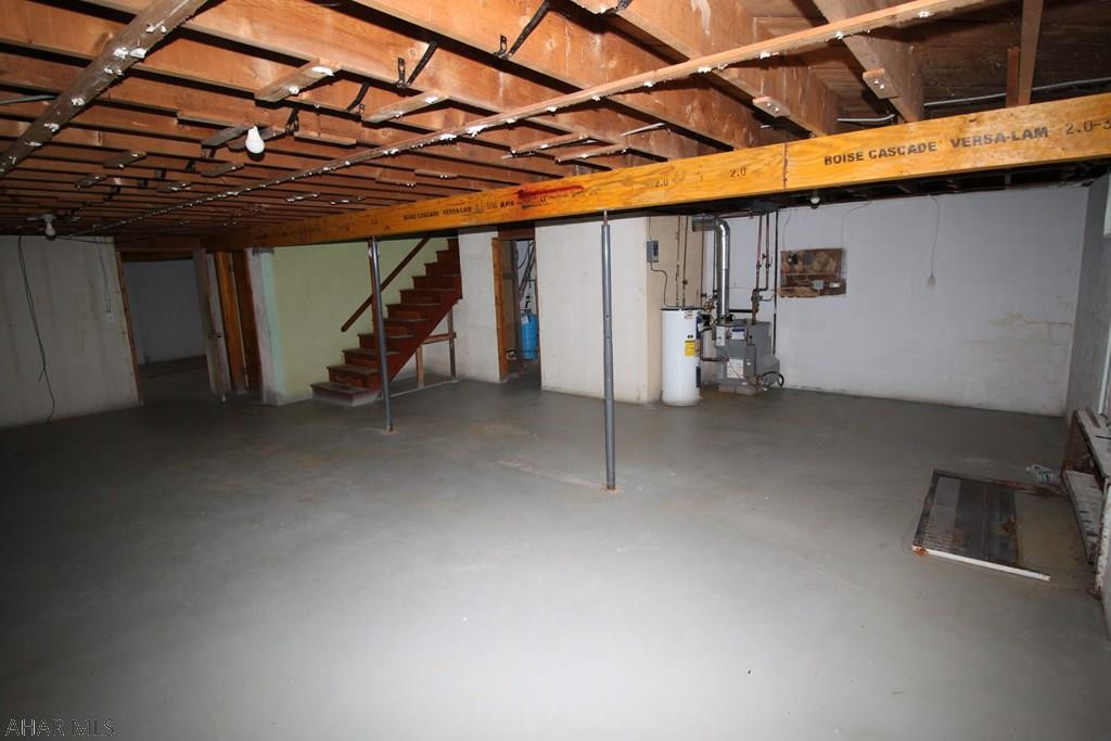 Lower Brush Mountain Road - Residential