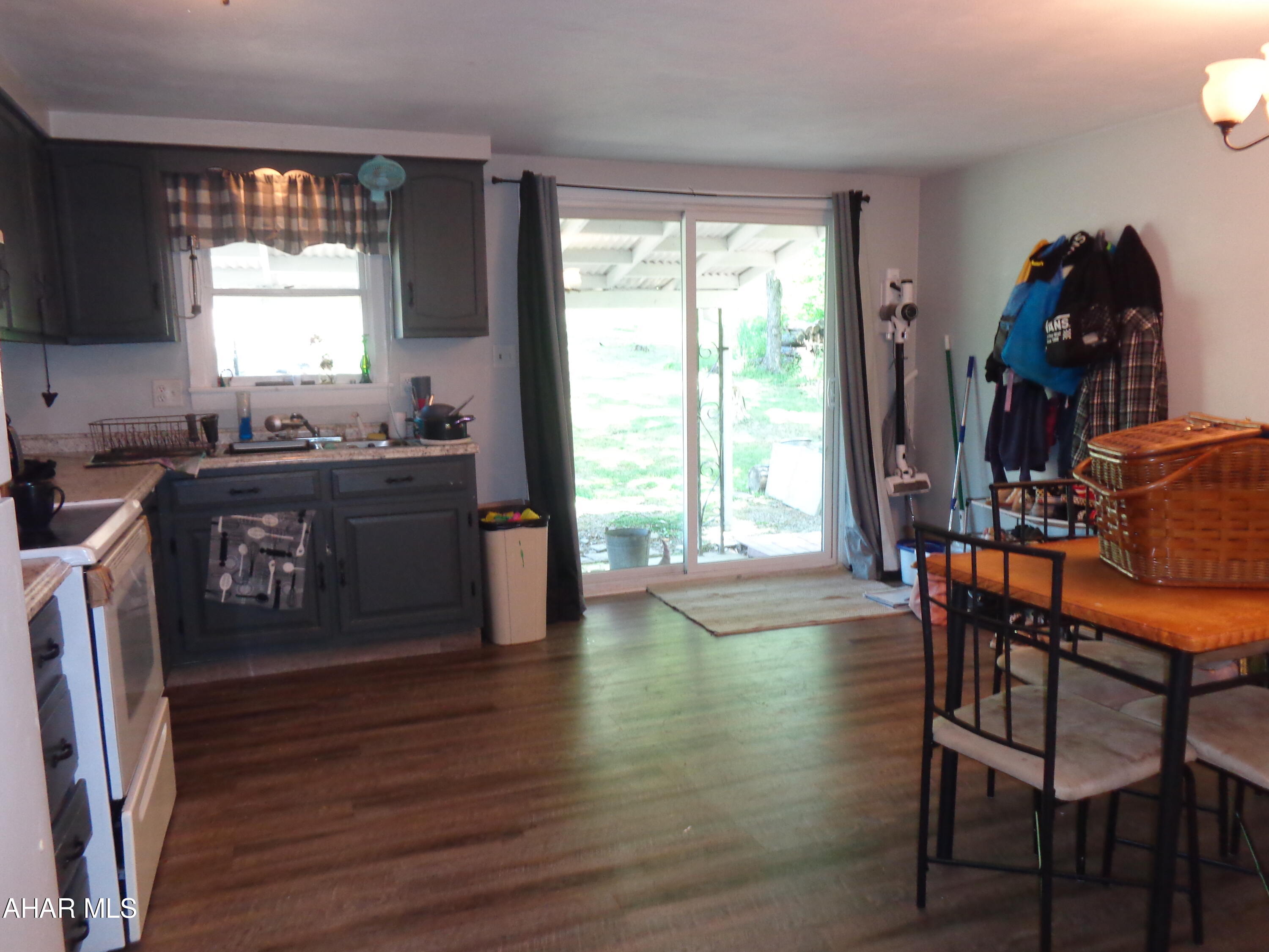 East Loop - Residential Income