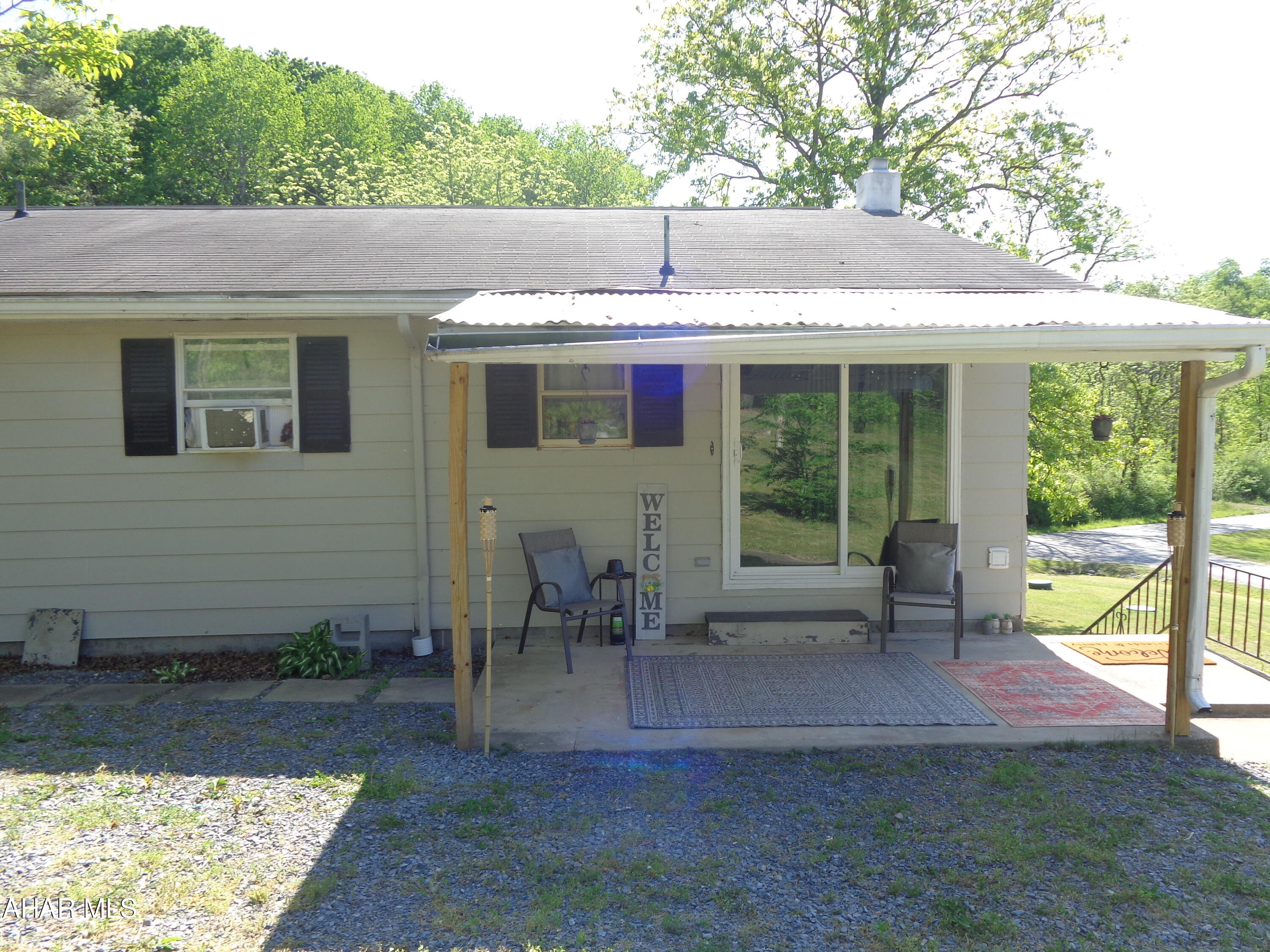 East Loop - Residential Income