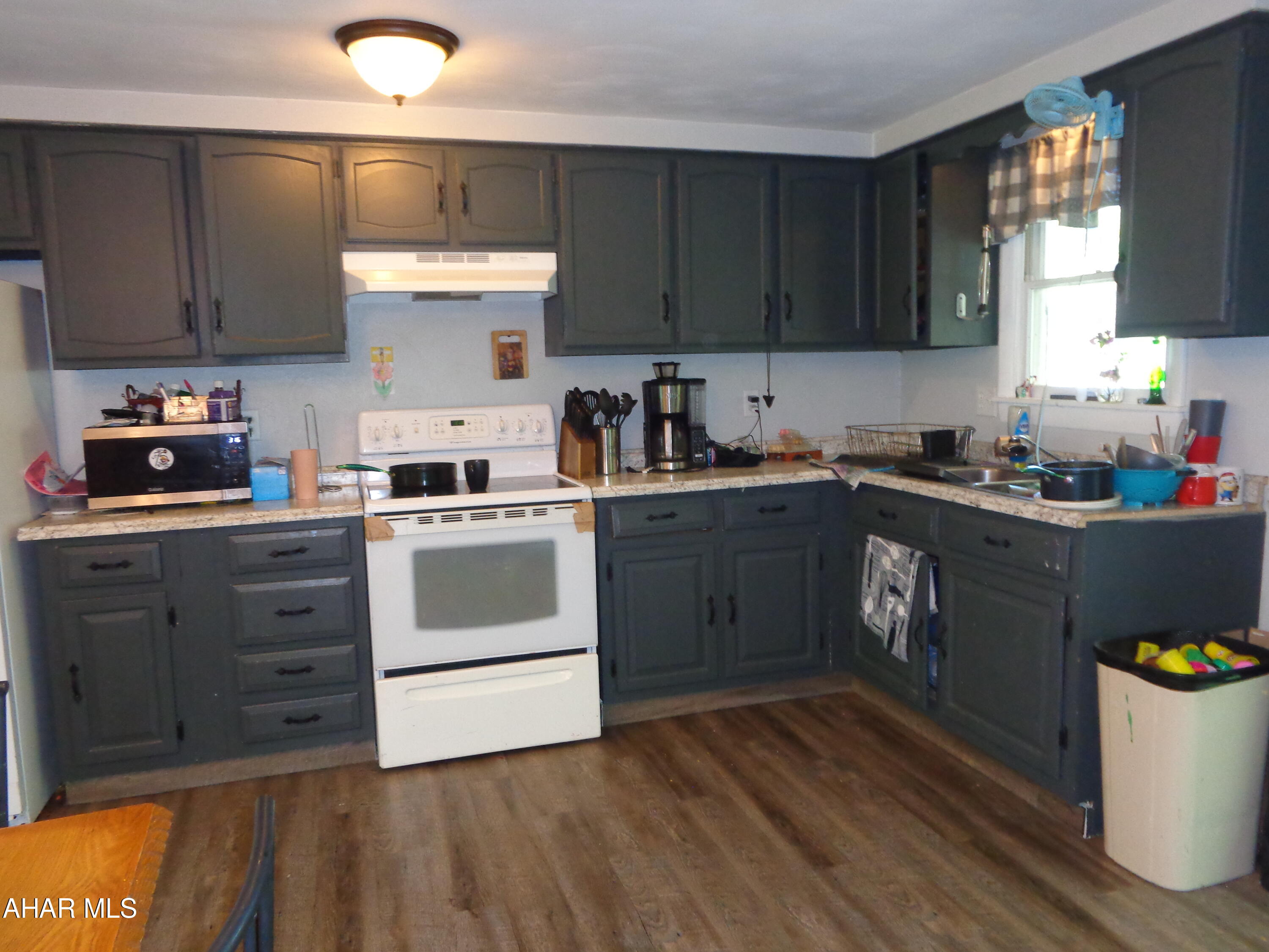 East Loop - Residential Income