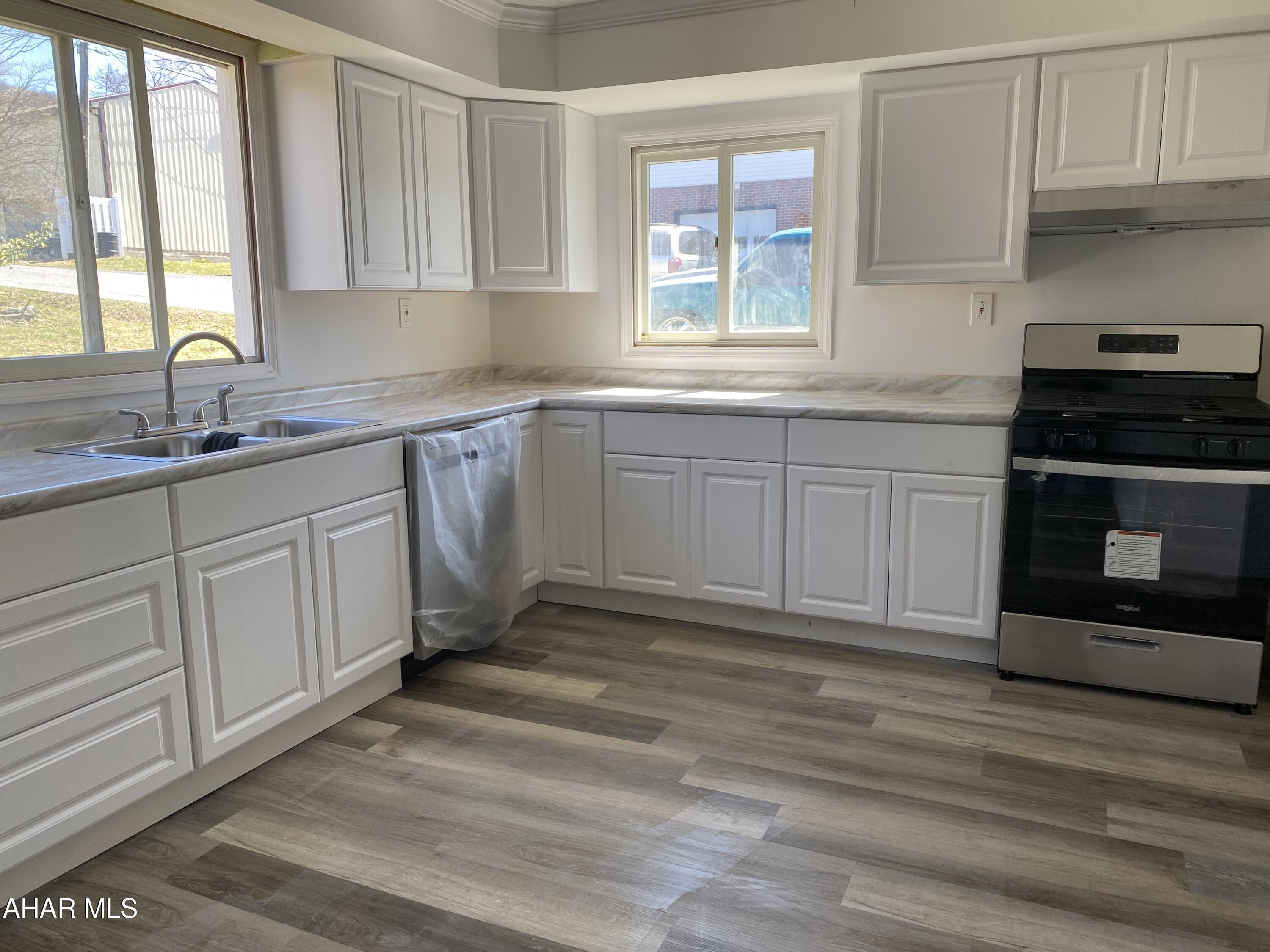 Lakemont - Residential