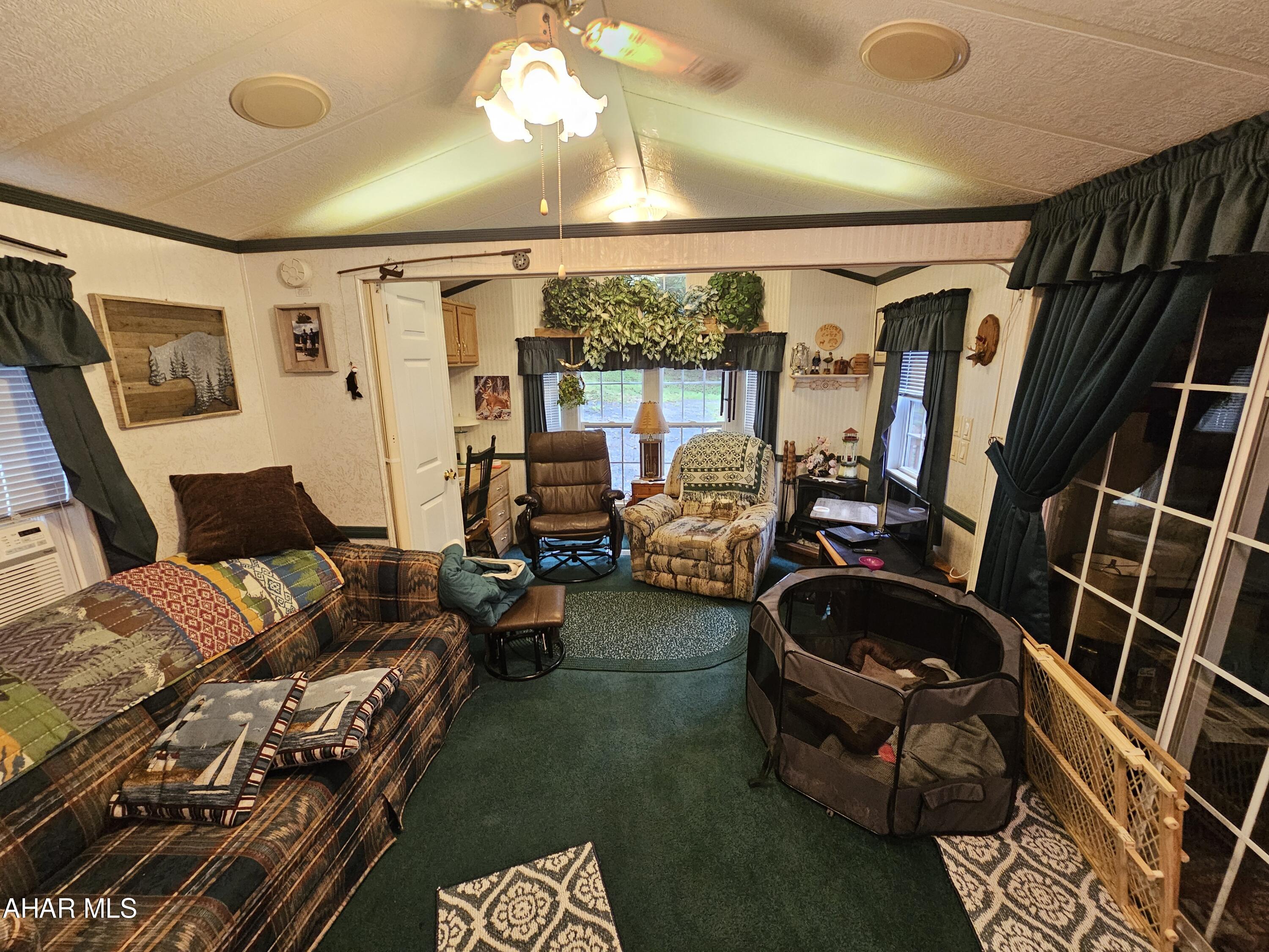 Glendale Yearound - Residential