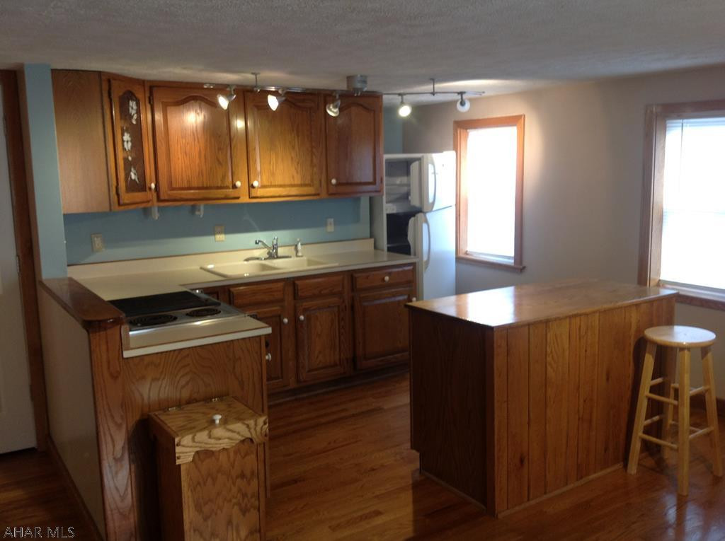 Unknown - Commercial Sale