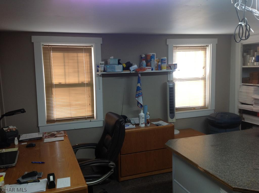 Unknown - Commercial Sale