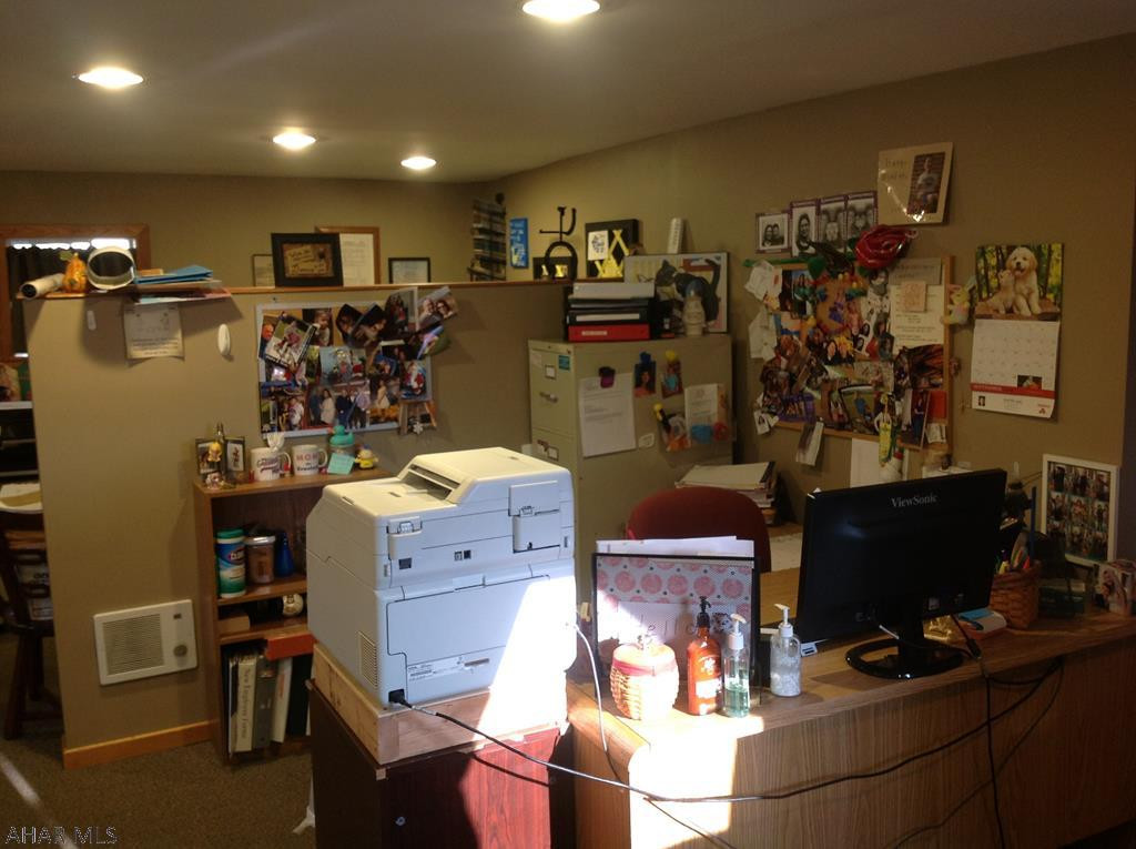 Unknown - Commercial Sale