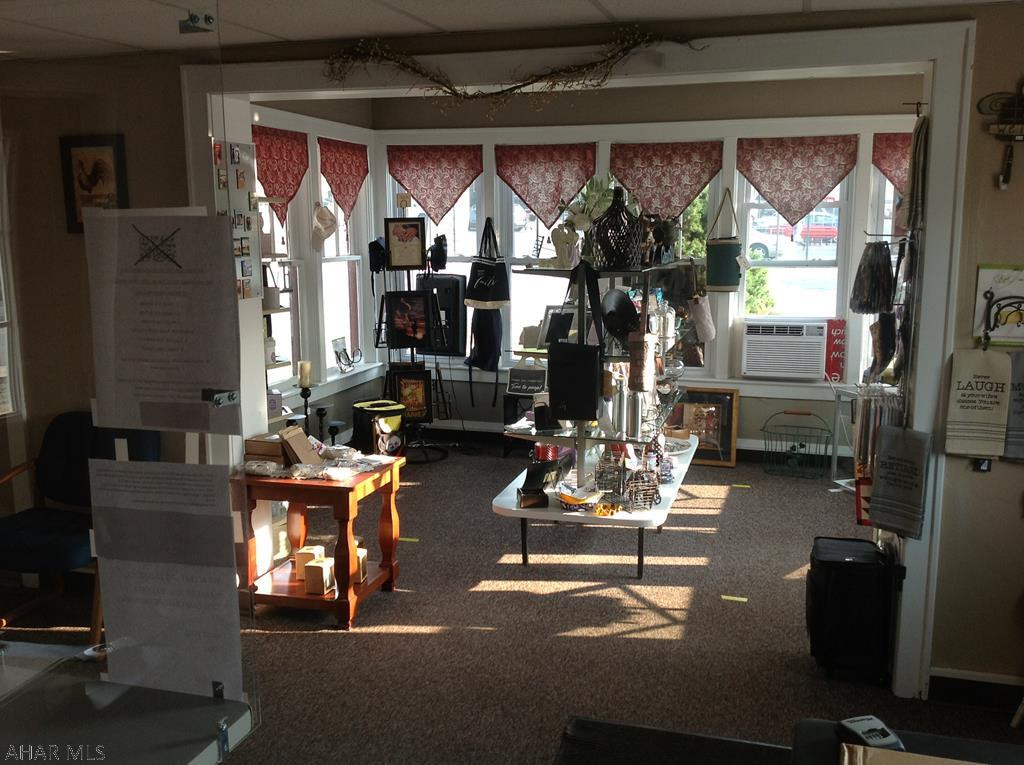 Unknown - Commercial Sale