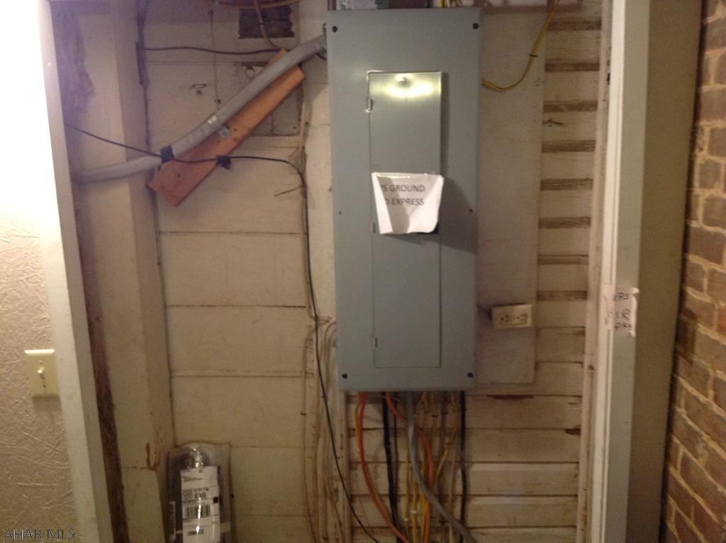 Unknown - Commercial Sale