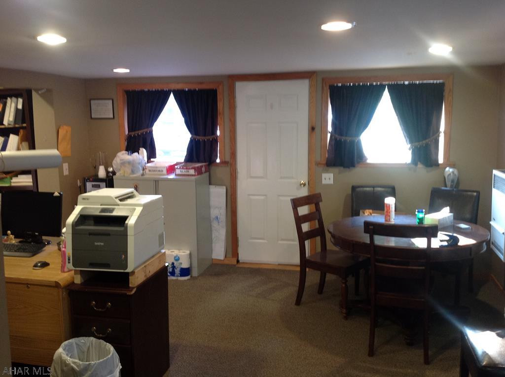 Unknown - Commercial Sale