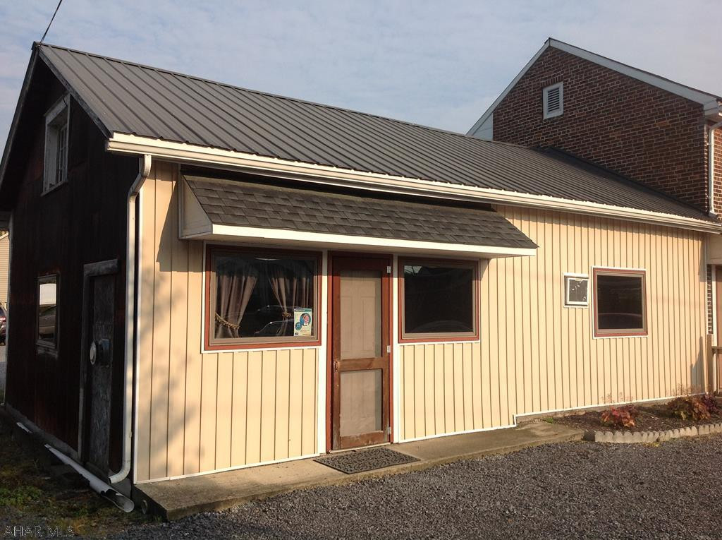 Unknown - Commercial Sale