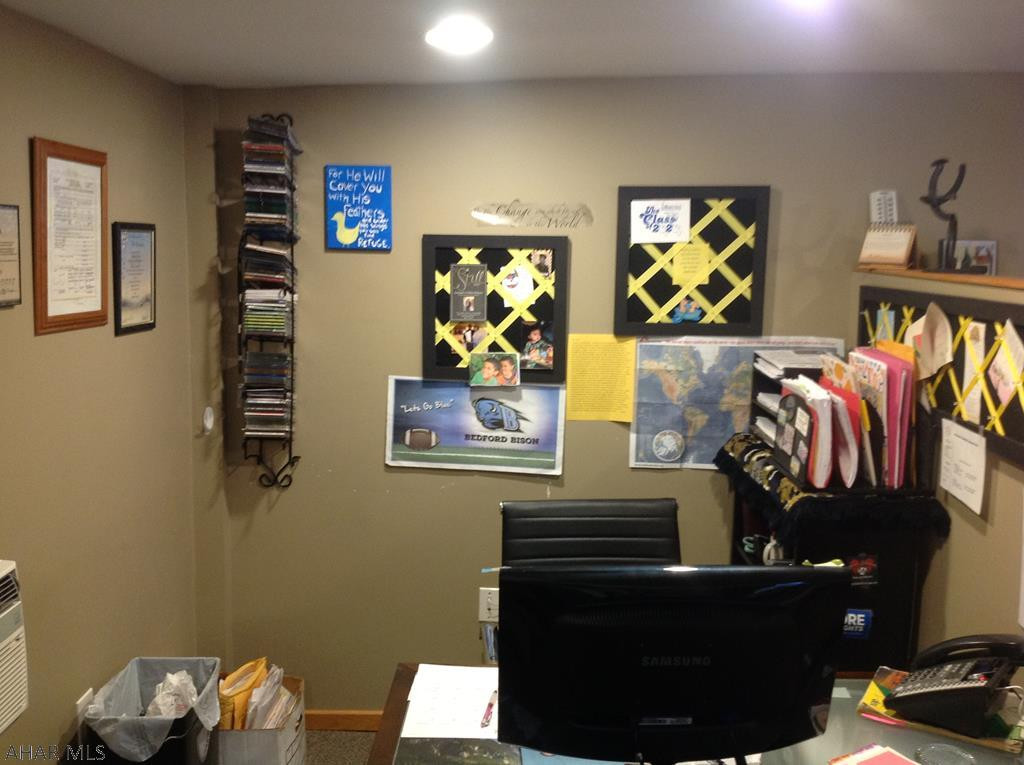 Unknown - Commercial Sale