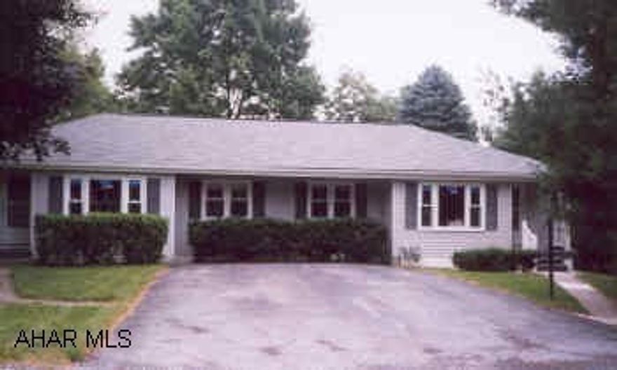 1 story with 2 units. 1 story duplex, side-by-side, all separate utilities.  New roof in 1999.  Large flat lot, out building for each unit.  Real nice!