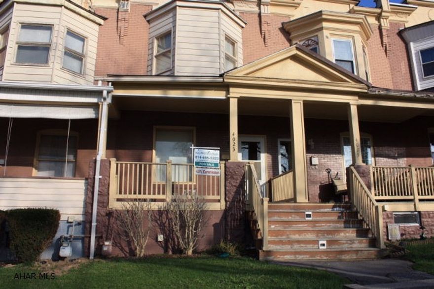 Knickerbocker area 2 Story attached row house features 3 bedrooms with water proofed basement, new furnace, water heater, on street and off street parking-alley access  Move in condition