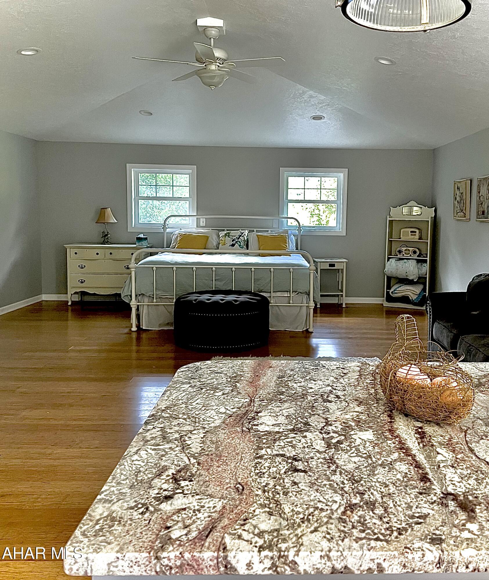 Juniata Gap - Residential