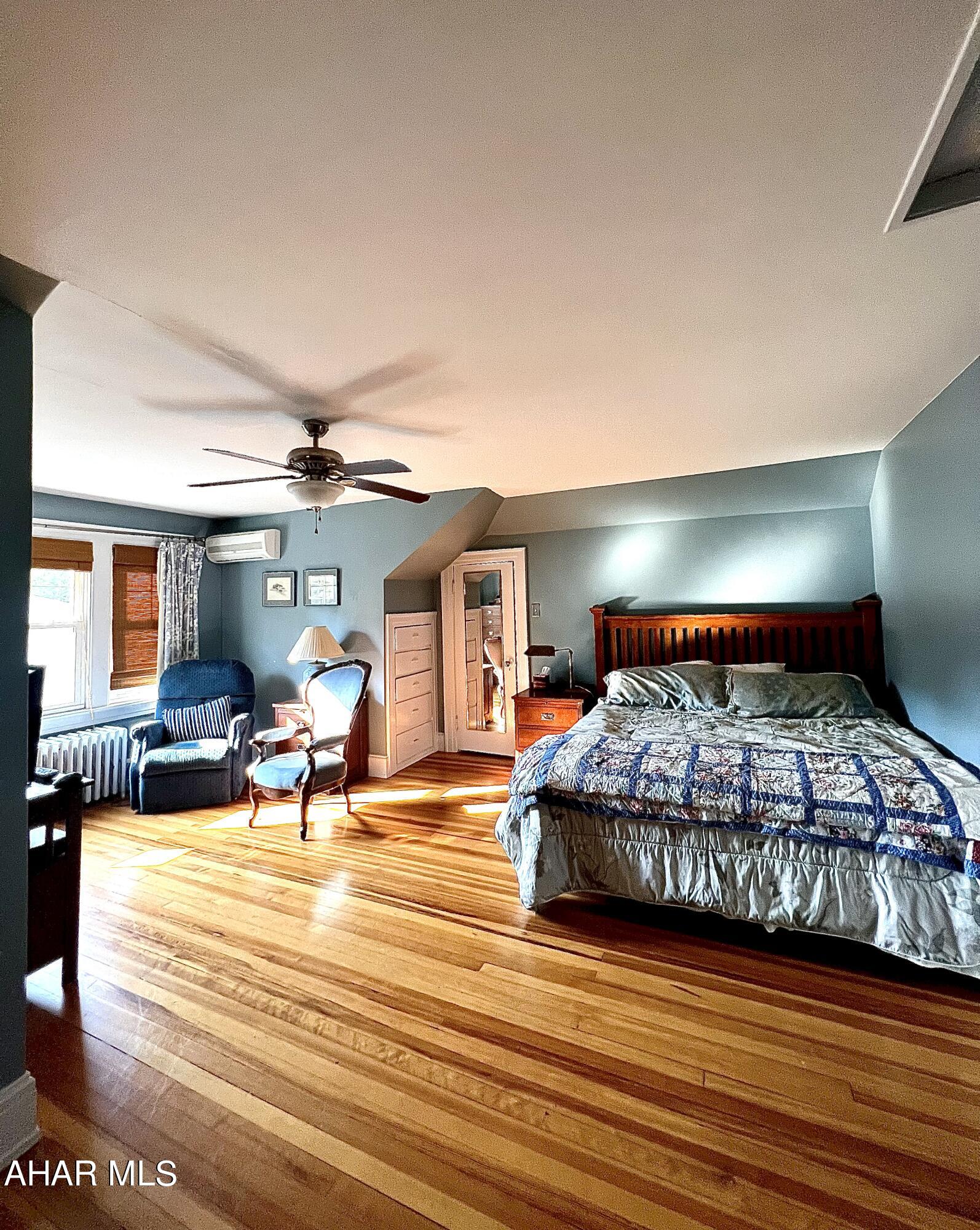 Juniata Gap - Residential