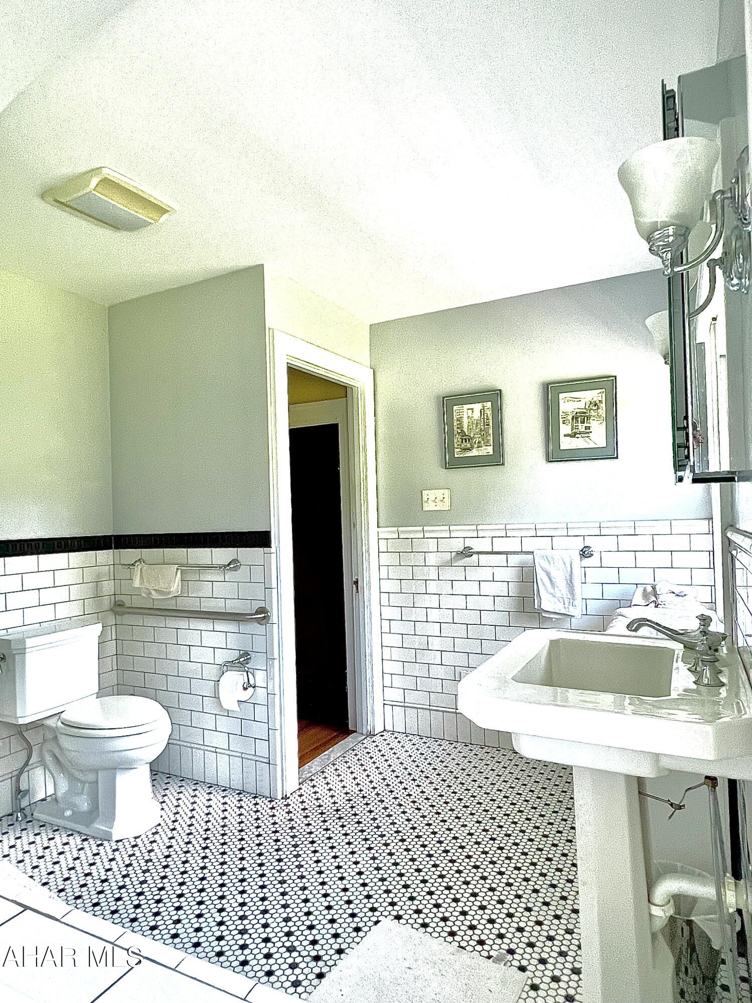 Juniata Gap - Residential