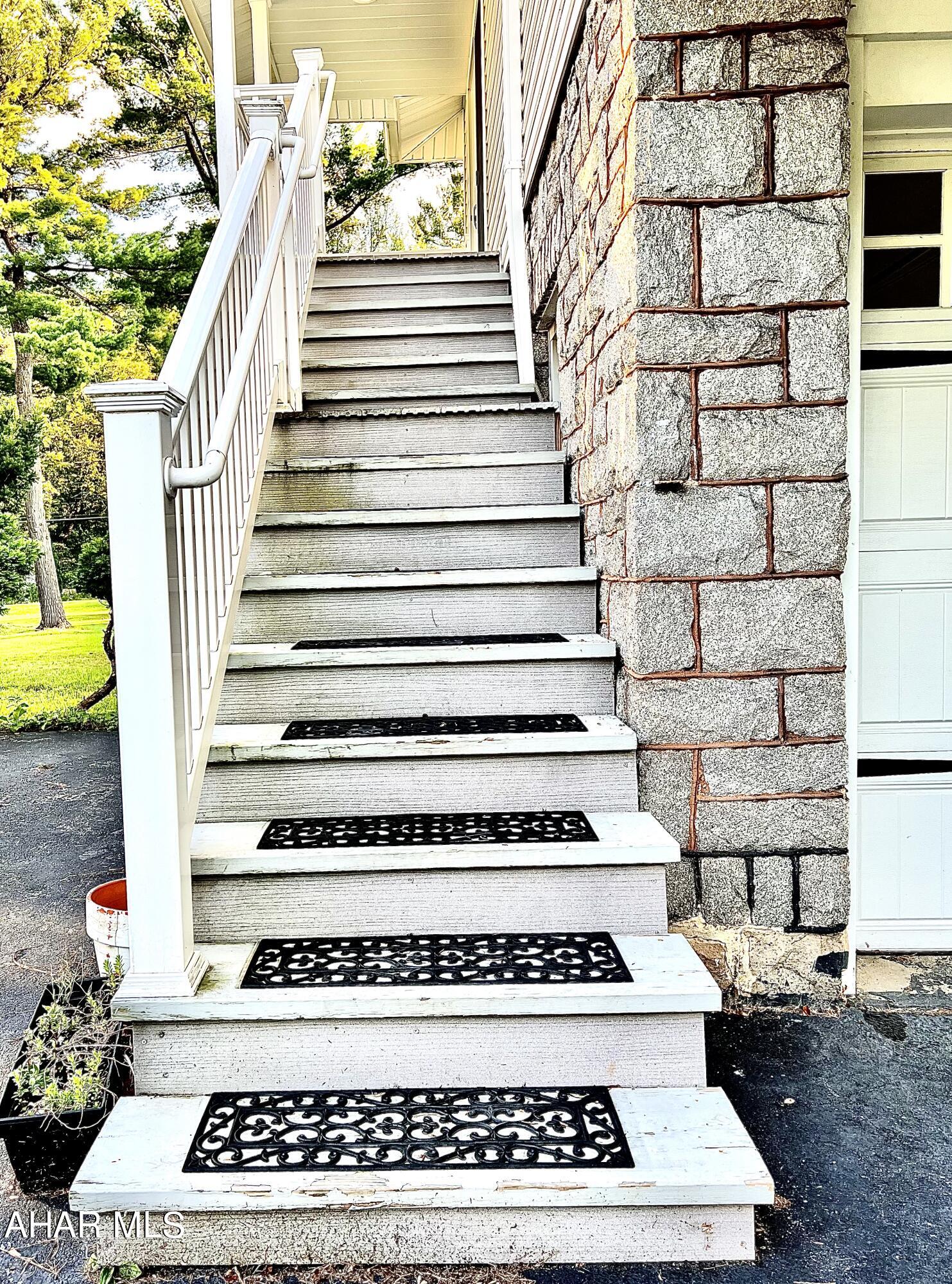 Juniata Gap - Residential