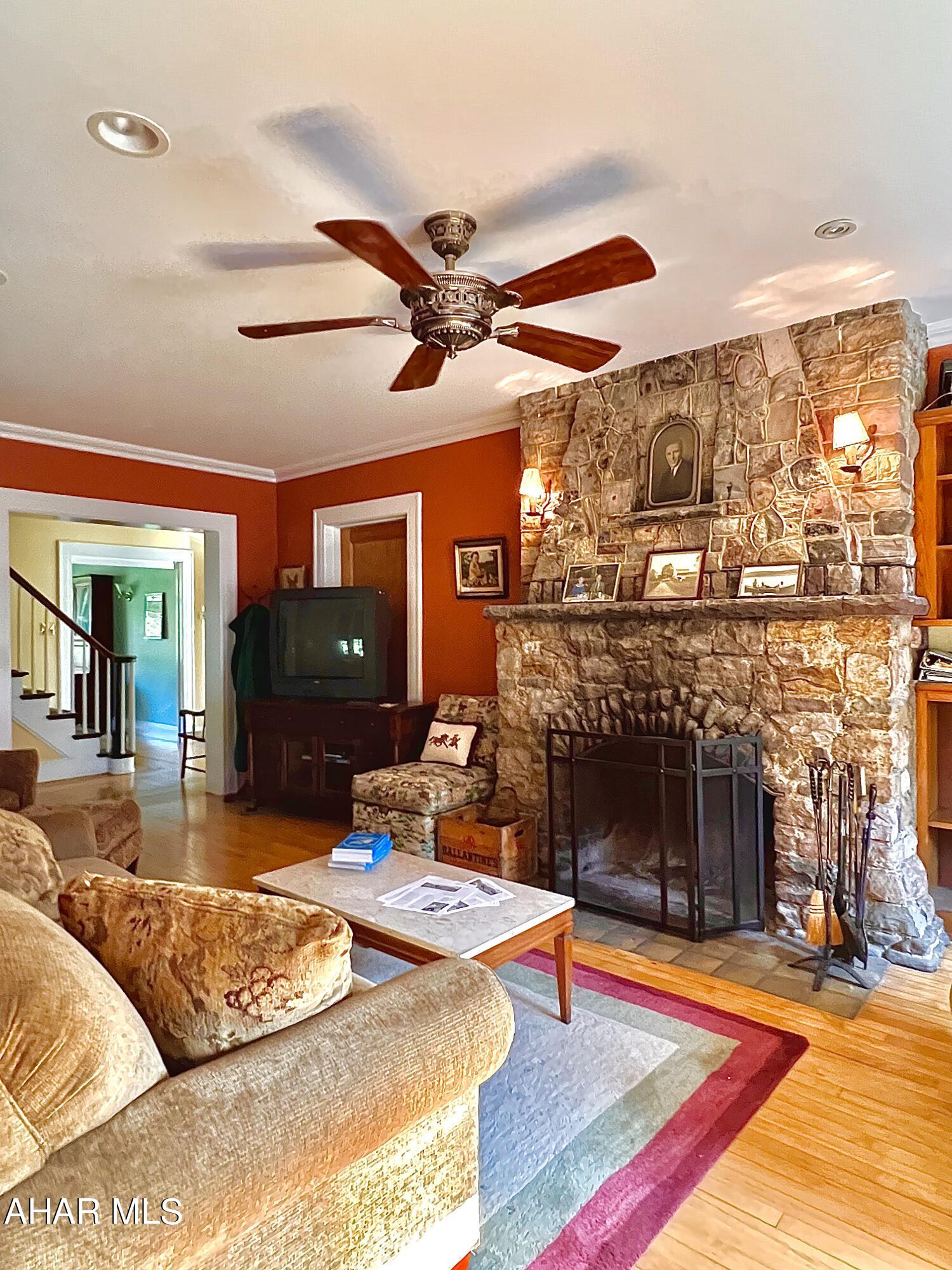 Juniata Gap - Residential