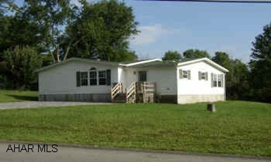 SINKING VALLEY/ALTOONA SCHOOLS.  IMMACULATE 3 BEDROOM HOME ON A MANICURED 1.3 ACRE LOT.  THIS VINYL HOME FEATURES AN OPEN FLOOR PLAN WHICH FLOWS TO A BEAUTIFUL REAR DECK.  IF YOU ARE LOOKING FOR A "MOVE IN" CONDITION HOUSE, THIS IS THE HOME FOR YOU. SINKING VALLEY/ALTOONA SCHOOLS.  IMMACULATE 3 BEDROOM HOME ON A MANICURED 1.3 ACRE LOT.  THIS VINYL HOME FEATURES AN OPEN FLOOR PLAN WHICH FLOWS TO A BEAUTIFUL REAR DECK.  IF YOU ARE LOOKING FOR A "MOVE IN" CONDITION HOUSE, THIS IS THE HOME FOR YOU.