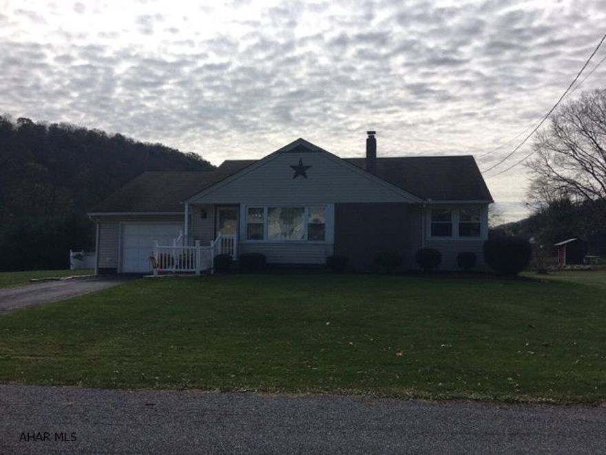 Very well maintained ranch within walking distance to downtown! Newer improvements include interior paint, texturing/painted ceilings, updated bath, some lighting. Wood floors, screened in porch, propane fireplace!