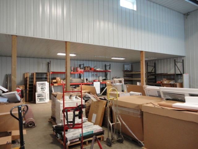 Unknown - Commercial Sale