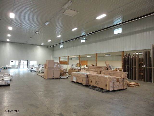 Unknown - Commercial Sale