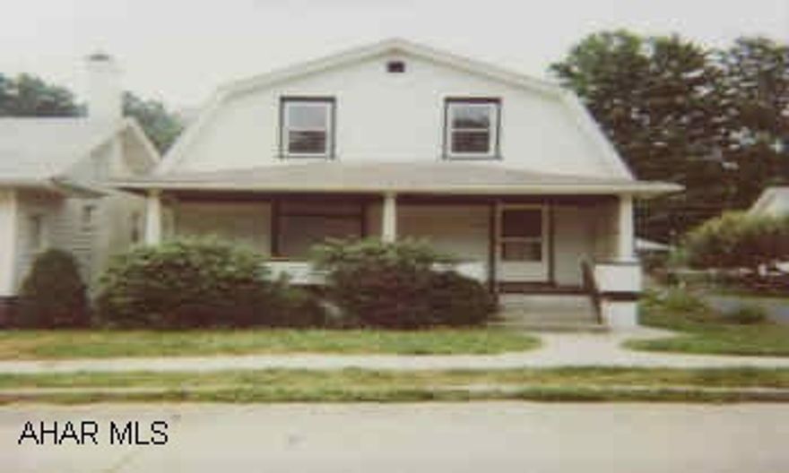 GREAT 1ST HOME OR HANDYMAN SPECIAL!  JUNIATA AREA.  4 BEDROOM, 1 BATH.  NICE AREA.  NO SHOWINGS UNTIL AUGUST 25TH.