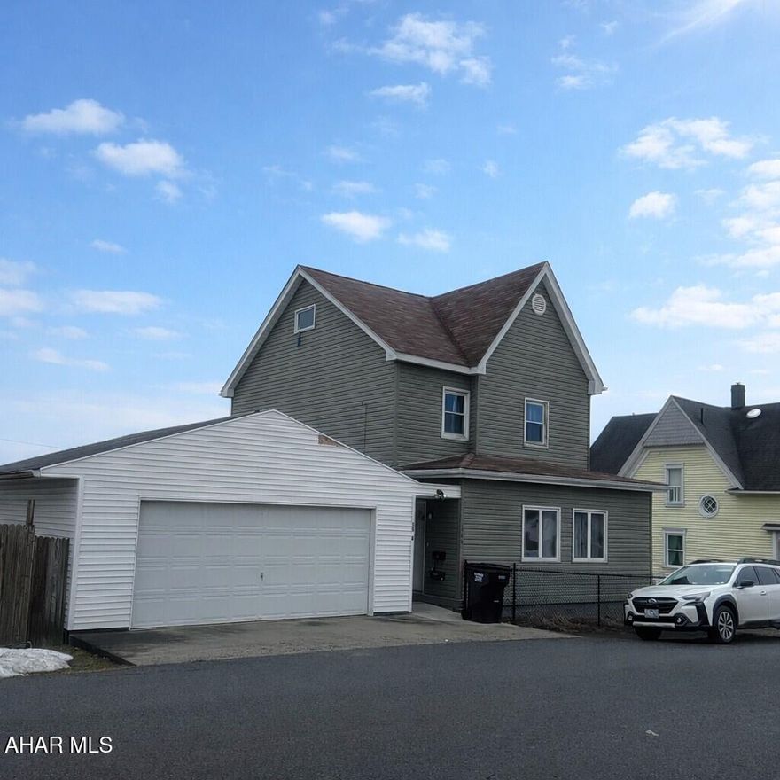 If you want city living out of the city this great 3 bedroom 2 full bath home that sits on a large fenced in flat lot is for you! . There is a 2 car garage that make easy parking.
it has a very large covered closed in deck so you can enjoy the fresh air with out the bugs