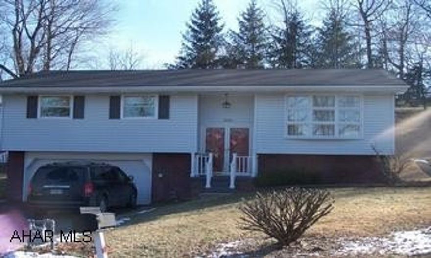 MAINTANCE FREE SPLIT LEVEL, ALL NEW MECHANICS, 3 BEDROOM, NEW CERAMIC TILE, BEAUTIFUL HARDWOOD FLOOR,LOTS OF STORAGE. 2 CAR GARAGE ON LARGE CORNER LOT ON QUIET STREET IN HOLLIDAYSBURG SCHOOL DISTRICT. MAINTANCE FREE SPLIT LEVEL, ALL NEW MECHANICS, 3 BEDROOM, NEW CERAMIC TILE, BEAUTIFUL HARDWOOD FLOOR,LOTS OF STORAGE. 2 CAR GARAGE ON LARGE CORNER LOT ON QUIET STREET IN HOLLIDAYSBURG SCHOOL DISTRICT.