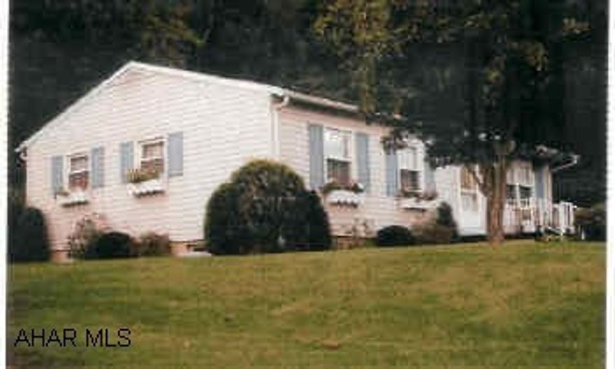 Nice Rancher, 3 bedroom, new furnace, city utilities.