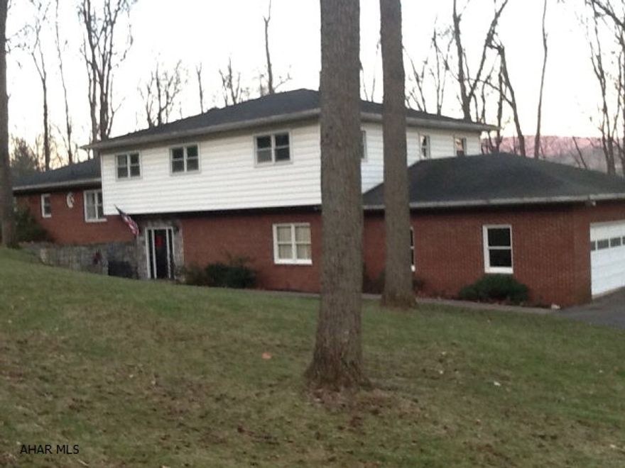 Executive type home in prime Meadowbrook location, very few homes become available in this part of Meadowbrook. The home boast amazing views. It sits on three building lots and is very private. A large sunroom off the rec room adds to the charm. 3 bathrooms have been totally renovated and must be seen to be appreciated. The eat-in kitchen has been updated and has fantastic storage with a large center island. The Master suite can easily accommodate private seating along with king bed and the walk-in closet offers plenty of storage. This is indeed a rare find property in one of the most sought after areas of Bedford.