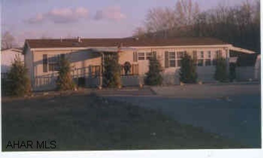 LIKE NEW 1997 COLONIE TOP OF THE LINE DOUBLE WIDE 28X72.  LARGE ROOMS, SKYLIGHTS, CATHEDRAL CEILINGS, SHUTTERS, PROFESSIONAL LANDSCAPING, HANDICAP ACCESSIBLE WITH RAMPS, 36" DOORS ETC.  APPLIANCES. NEW PORCHES. LOT RENT $290 MO. INCLUDES WATER, SEWER, TRACH.  EXTRA LARGE LOT 80X140.  PRIVATE SETTING. BEHIND MARTINS IN DUNCANSVILLE.  CARPORT 13X25.  DECK 17.6X8. BACK DECK 10X12.  3 MI FROM MALL, RESTAURANTS/PHARMACY/GROCERY STORE & BUS SERVICE ON THE HOME.