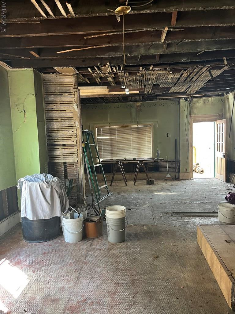 Unknown - Residential