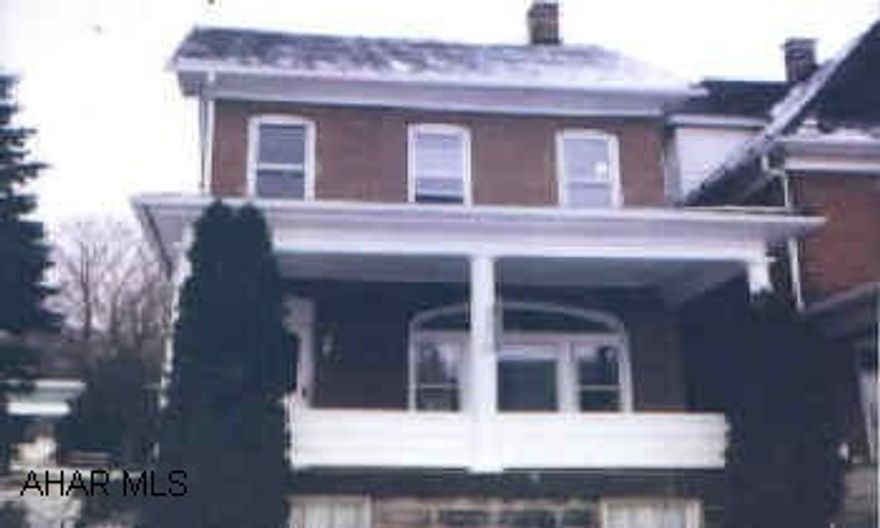 Nice brick - new vinyl floors, berber carper. Irregular lot. Motivated Sellers! Bring offers!