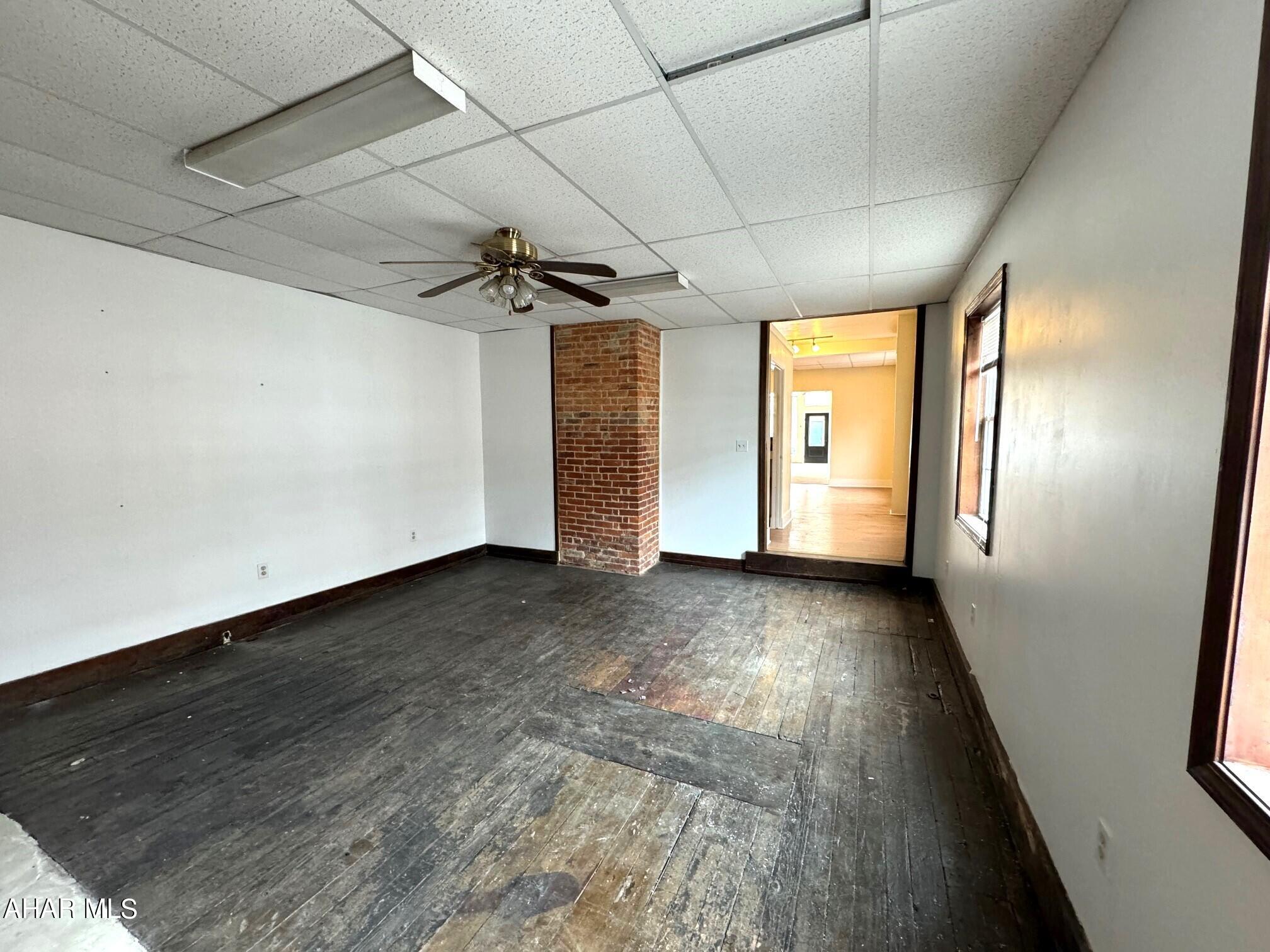 None - Commercial Lease