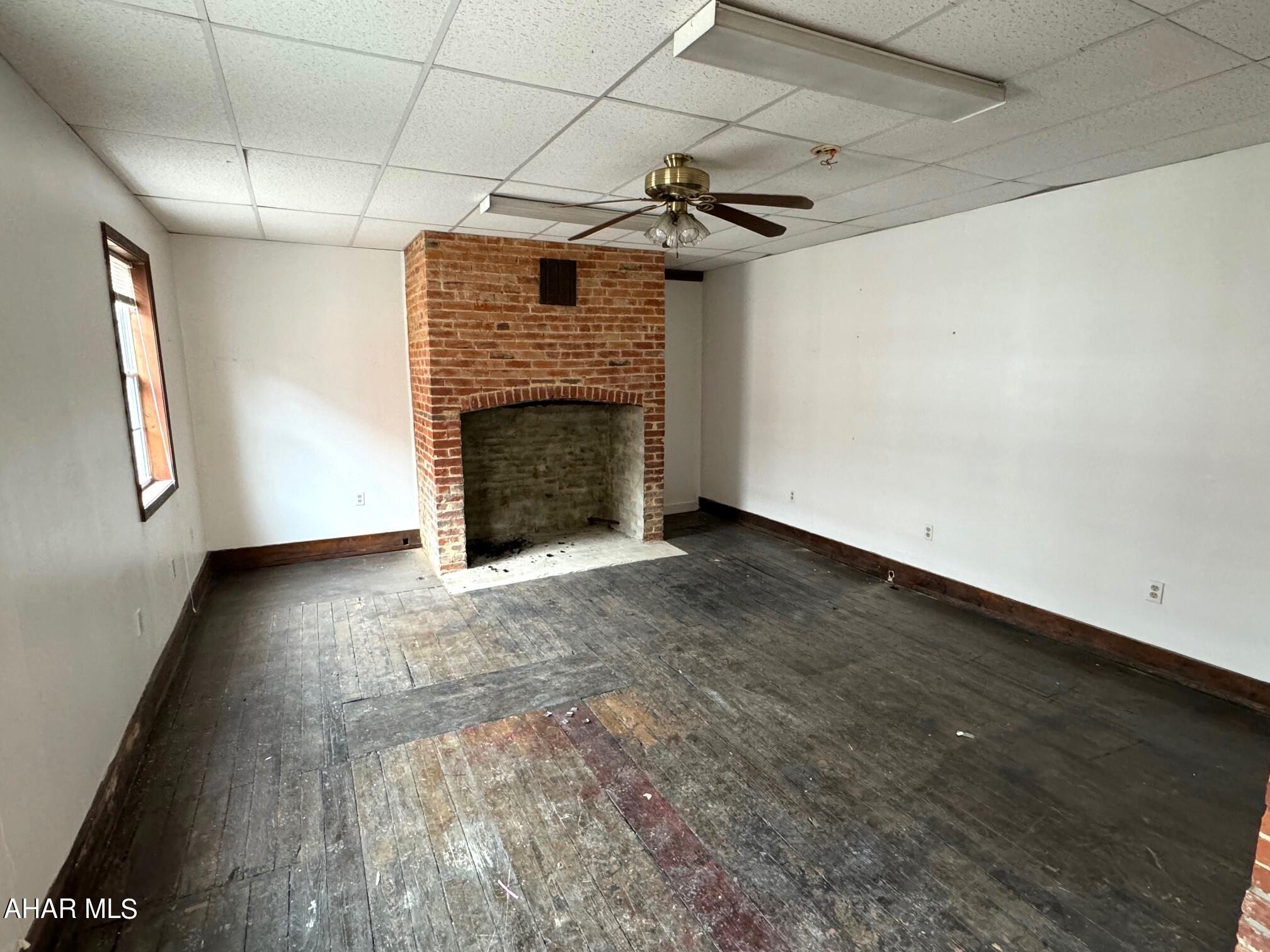 None - Commercial Lease