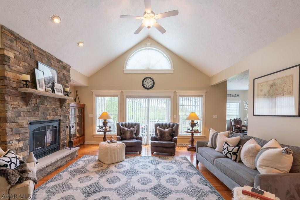 Fox Hollow - Residential