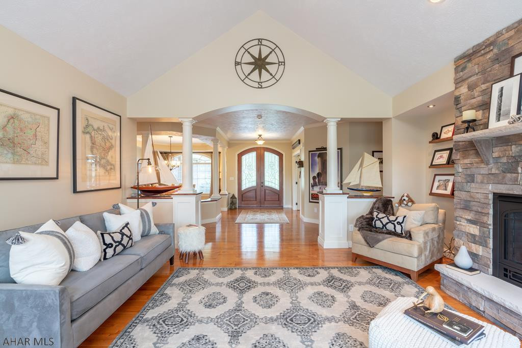 Fox Hollow - Residential