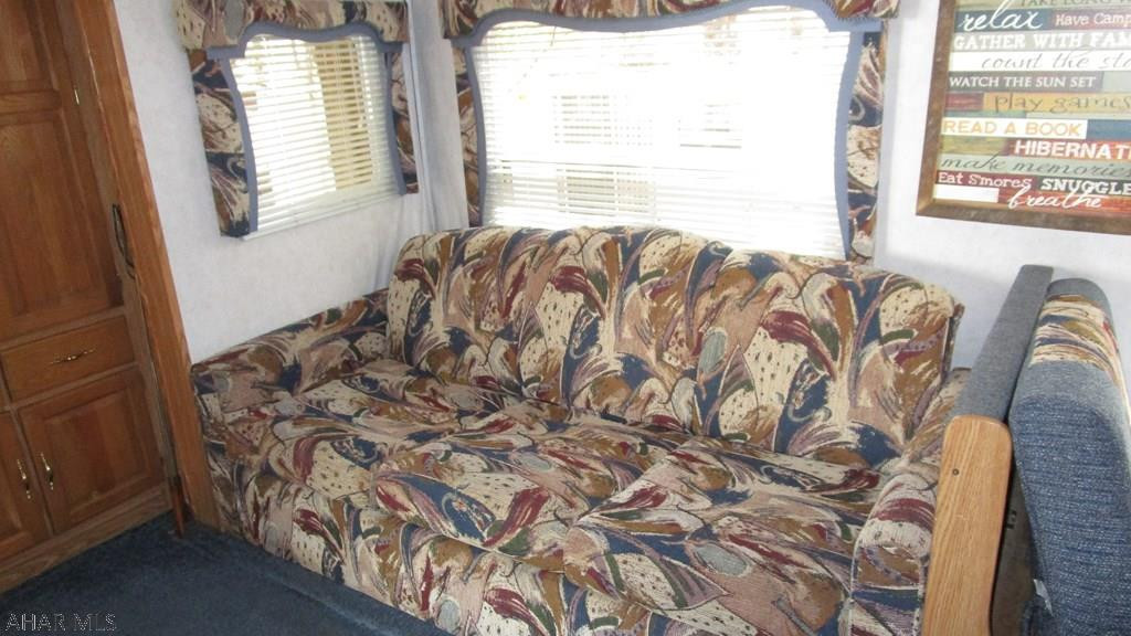 Glendale Yearound - Residential