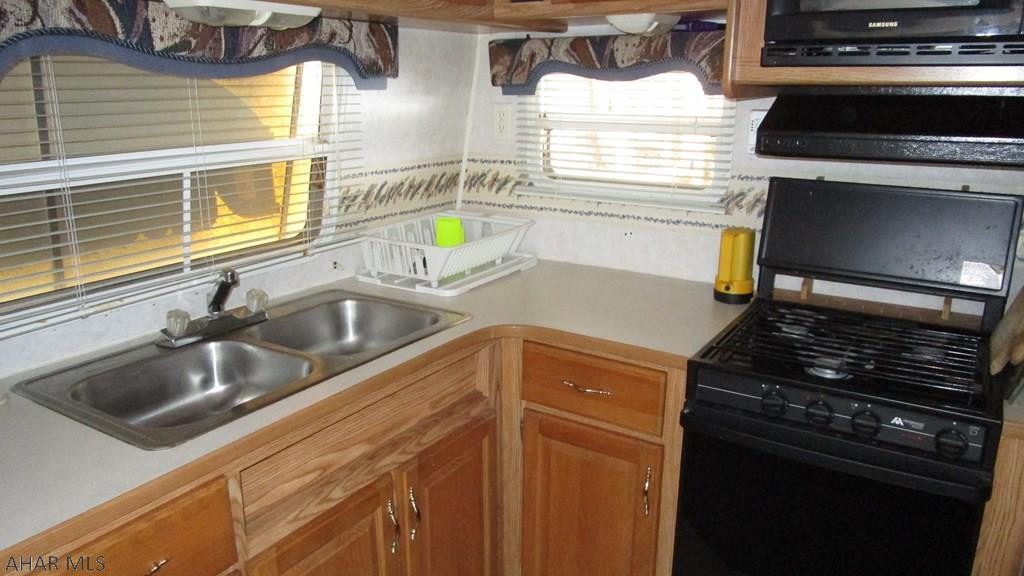 Glendale Yearound - Residential