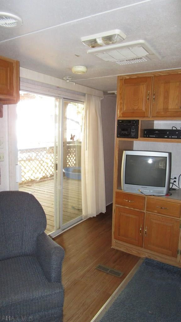 Glendale Yearound - Residential