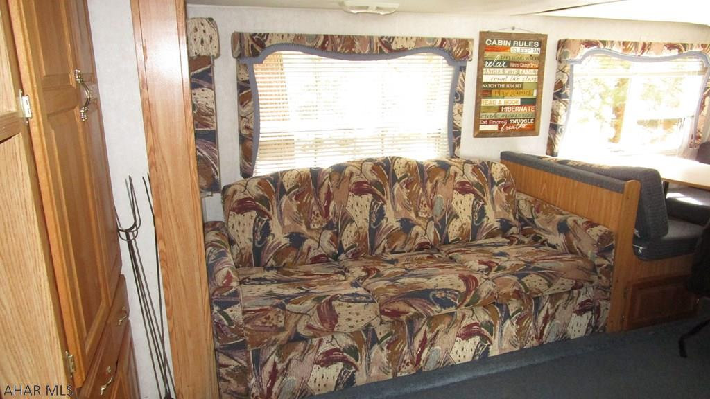 Glendale Yearound - Residential