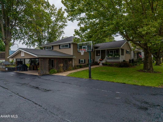 420 BENTON DR, HOLLIDAYSBURG, PA 16648 - Image 4bc6f3e4ea67f1719bac32a022fb20bb/3979514585