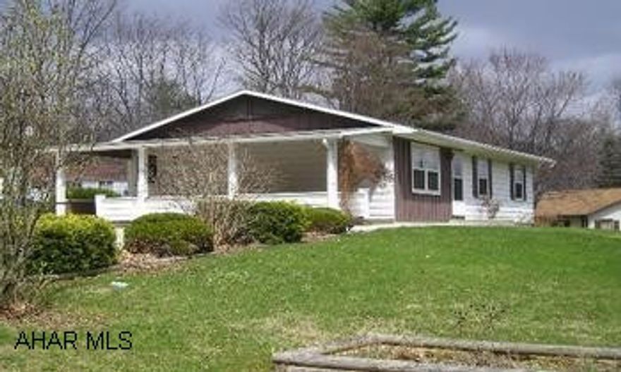 3 bedroom ranch on nice corner lot in the "Foor Addition", a great residential area.  Directions:  U.S. Route 30 east to Everett exit; make first right and cross bridge; bear right onto Black Valley Road; travel approximately 1 mile; home situated on right side.