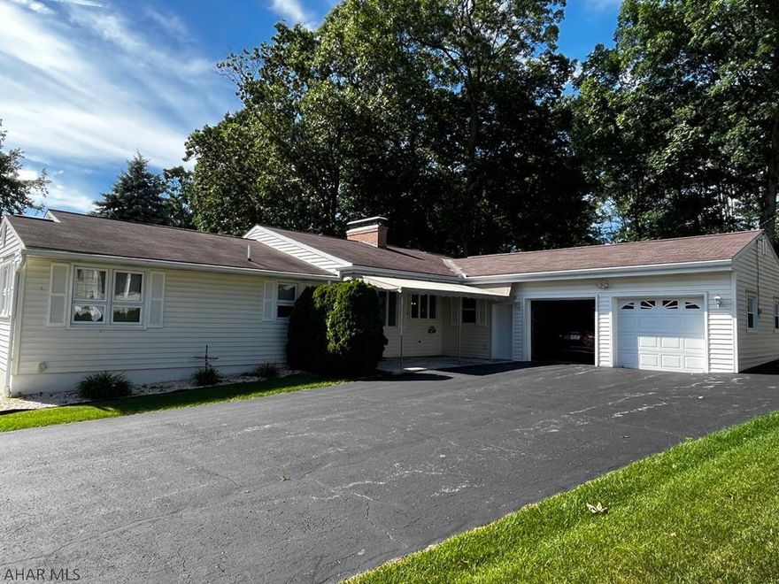 If you are looking for a home that is well maintained, in a great location and has room for everyone and EVERYTHING this is the home for you.  Meticulously maintained 4 bedroom 3 bath home with too many updates to list but most all big ticket items have been well maintained  or made new for the new owners.  This is a must see home to truly appreciate all it has to offer.  Schedule your showing today.