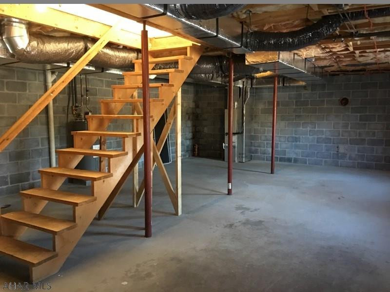 Lakewood Manor - Residential