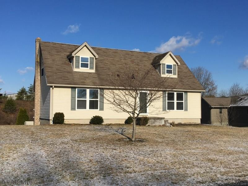 Lakewood Manor - Residential